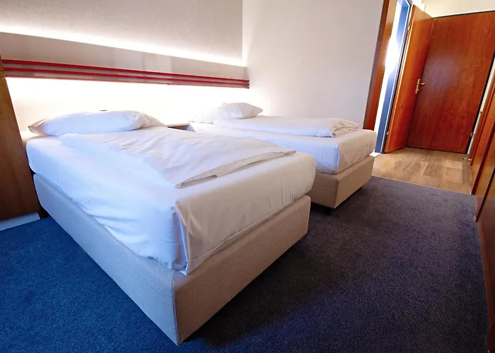 Готель Vienna Sporthotel 4*