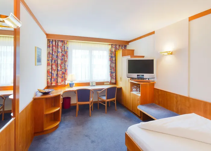 Готель Vienna Sporthotel 4*