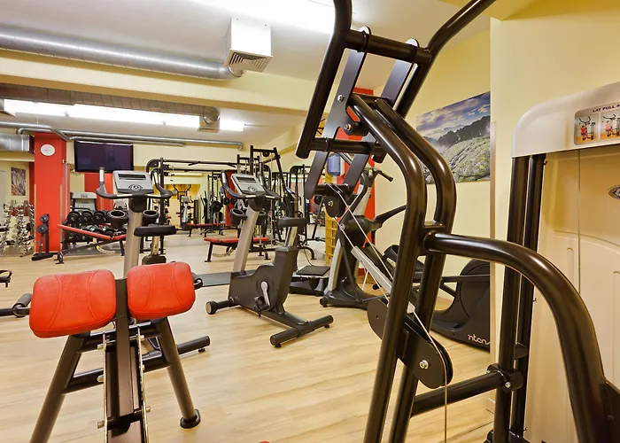 Vienna Sporthotel Готель 4*